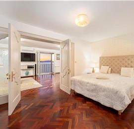 5 bedroom beachfront villa with pool on Ciova Island, Trogir, sleeps 12